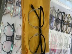 -潘多拉眼镜·蔡司依视路明月(潘家园店)