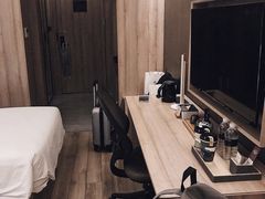 -上海外滩老码头亚朵酒店