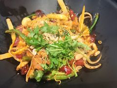 -醉人椒麻辣香锅(王府井喜悦店)