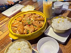 -多嘴肉蟹煲(万达店)