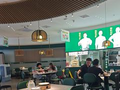 -费大厨辣椒炒肉(黄兴中心广场店)