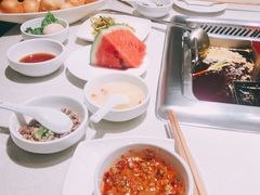 -海底捞火锅鲜切牛肉主题店(长寿路店)