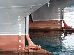 -阿芙乐尔号巡洋舰