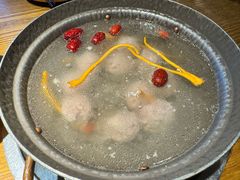 泉水肉丸子嫩豆苗-吃饭皇帝大(合生汇店)