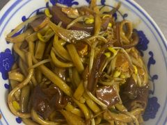 -珠宝街老左杂酱面馆
