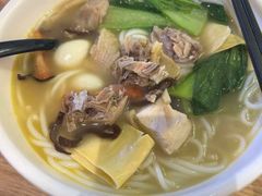 -蒙自源米线大王(花园城商场店)