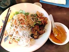 -大头虾越式风味餐厅(光明广场店)