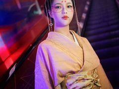 -金夫人化妆摄影职业培训学校