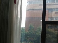 -谐和益家动物医院·免疫绝育·血液透析·宠保定点医院(高新伊藤分院)