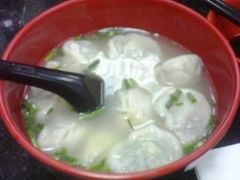 澳门&nbsp;饺子站&nbsp;菠菜粟米汤饺-饺子站(沙梨头店)