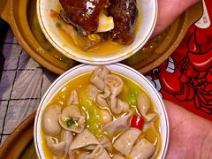 -李双猪·小龙虾·烧烤·羊肉煲(乐山店)