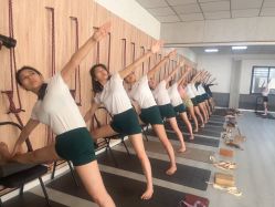 -OM瑜伽教练培训学院