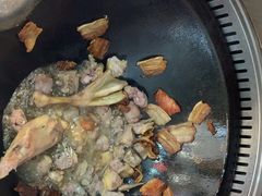 -铁锅年代地锅鸡•铁锅炖大鹅(黄家湖店)