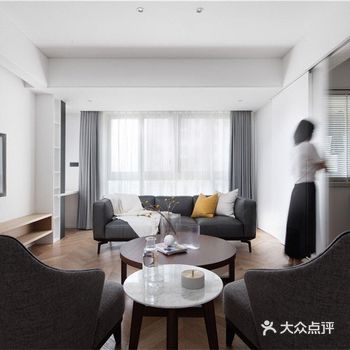 极简主义，新婚夫妇的木白之家