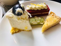 -怡咖啡海鲜自助餐厅(浦东香格里拉店)