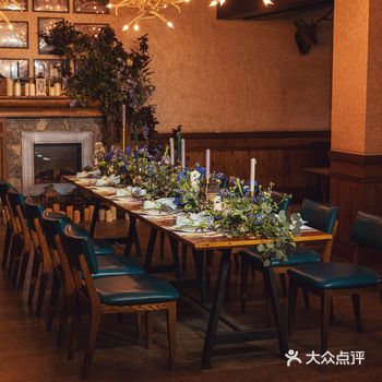 泉城的一山一水都是有故事的，安坐在济南的风里