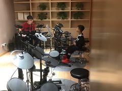 -IN-SHOW音秀音乐艺术中心 架子鼓钢琴(大宁校区)