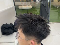 -尤司男士国潮理发馆