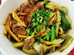 咖喱牛肉牛肚拌面-逸桂禾面馆