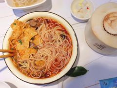 -丽丽三鲜螺蛳粉(田林路店)