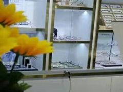 -臻美视爵眼镜·明月·依视路·蔡司折扣店(广渠门店)