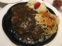 -豪客来牛排(中央花苑店)