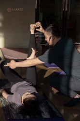 -亚太瑜伽普拉提学院