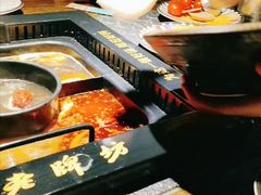 -老牌坊云南鱼豆花火锅(哈西万达店)