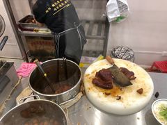-陆长玖古法猪脚饭(玄风桥店)