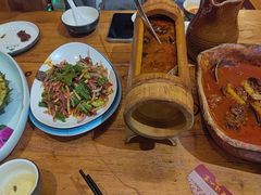 -老滇山寨•云南特色菜•地方菜•民族风情歌舞表演(金碧店)