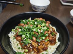 邱师父特色炸酱面-家烧面馆【南山路知名经典面食】