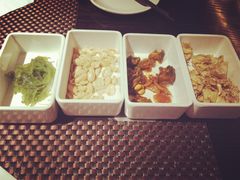 赠送小菜-HIHE Bistro·Oyster Bar(华熙live店)