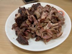 -闫家驴肉老店(华电一校店)