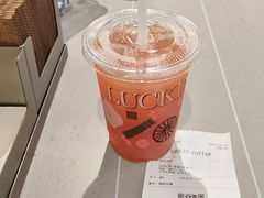 -瑞幸咖啡(半里花海生活广场店)
