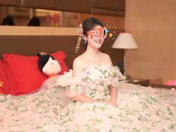 -艾米丽婚纱礼服