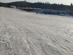 -秦皇古道滑雪场