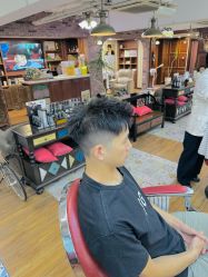 -BarberKiNG男士理发馆Barbershop