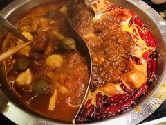 鸳鸯锅-井格重庆火锅(临平银泰城店)
