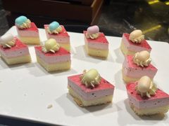 -金马门国际美食百汇(珞喻路店)