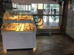 面包甜点陈列柜-咖啡陪你(广顺北大街福码大厦店)