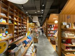 -百新书局(尚悦湾店)