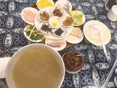 -桥香园云南过桥米线(金马碧鸡店)