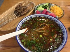 -嘻小北·兰州清汤牛肉面(太平洋森活天地店)