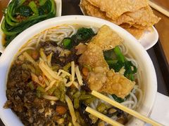 -水平有限螺蛳粉(宏达大厦店)