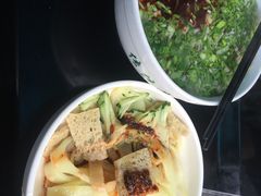 -陇上全荟兰州传统牛肉面(延吉路店)