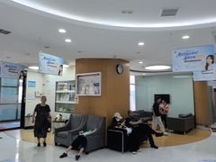 -雅悦齿科(顾村公园店)