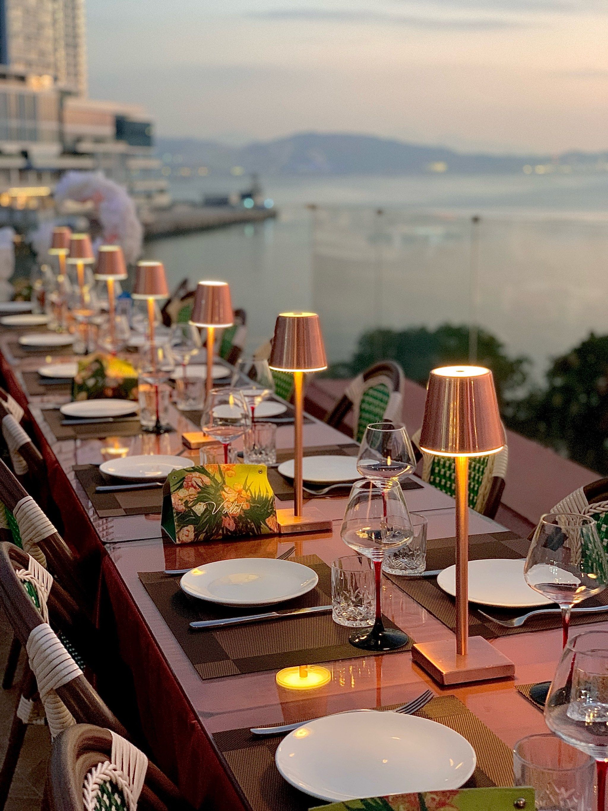 在深圳海景餐厅,邂逅落日的浪漫时刻