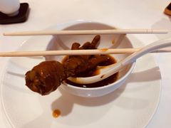 鲍汁凤爪-白天鹅宾馆-宏图府餐厅