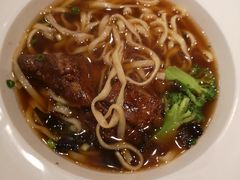 -康师傅私房牛肉面(马泉营奥莱店)