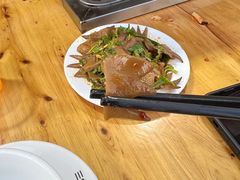 -宏兴烤鱼山庄(宣恩总店)